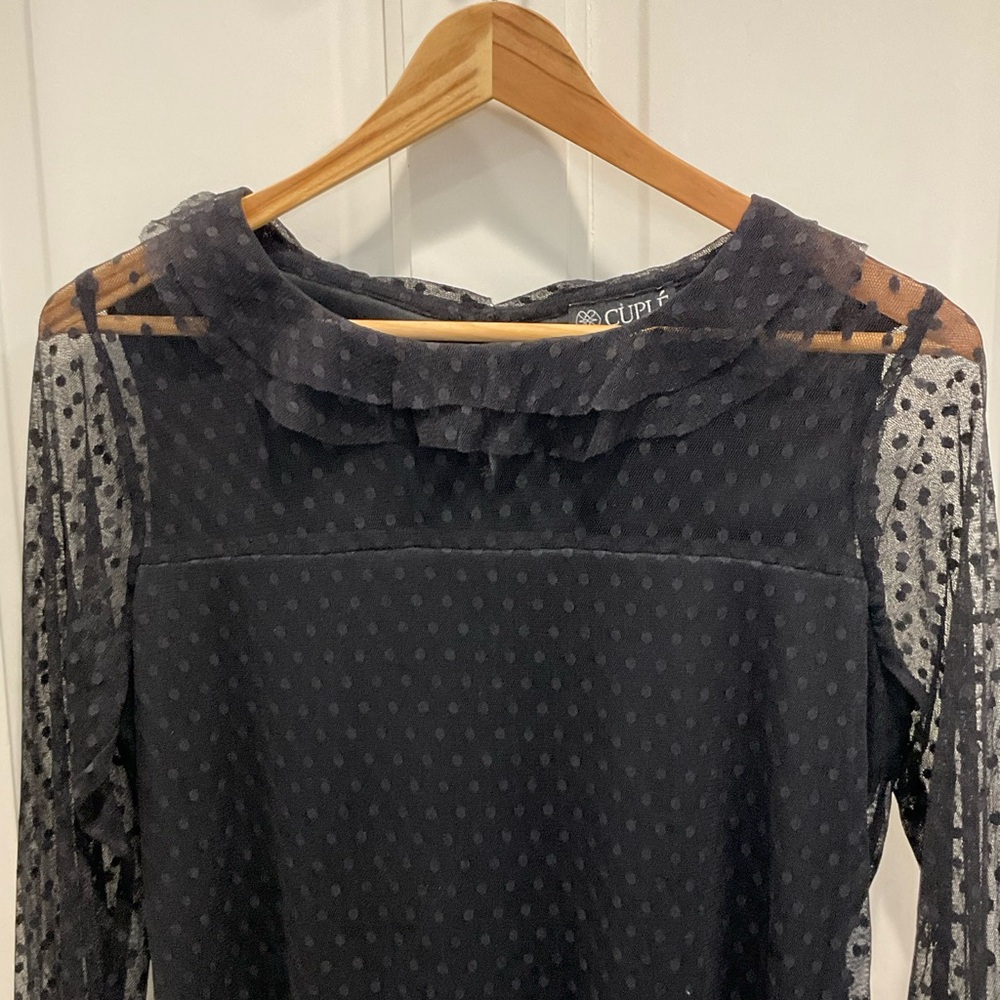 Cuple Women’s Swiss Dot Ruffle Top Size Small